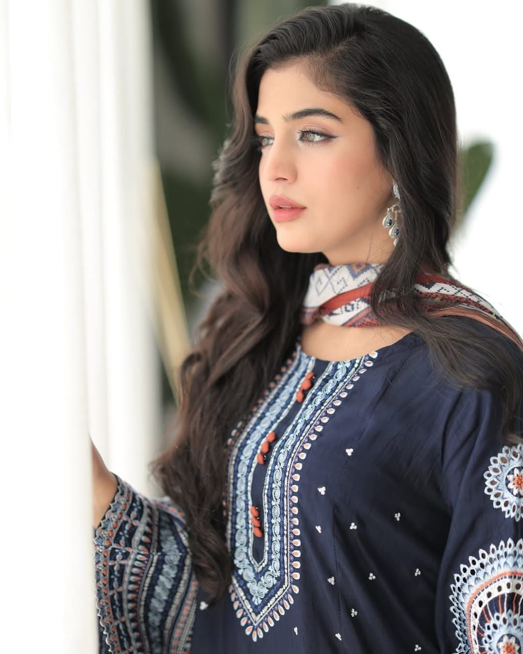 Gul-e-Neel