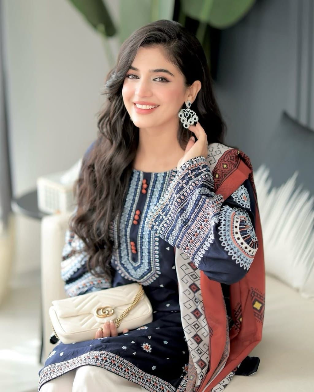 Gul-e-Neel