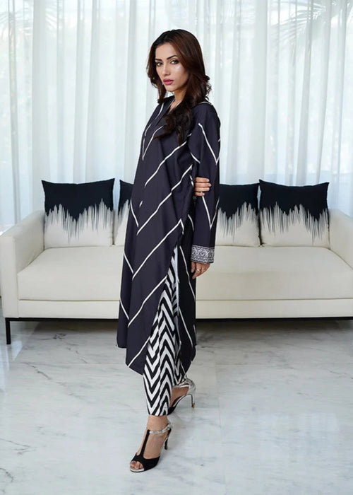 Contrast Black